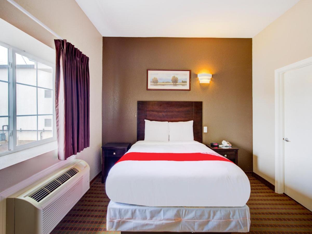 Hotel Dilley Grand 外观 照片