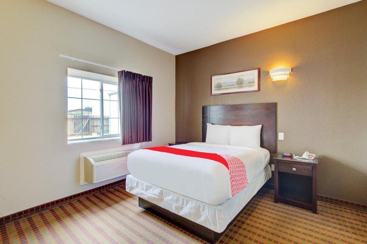 Hotel Dilley Grand 外观 照片