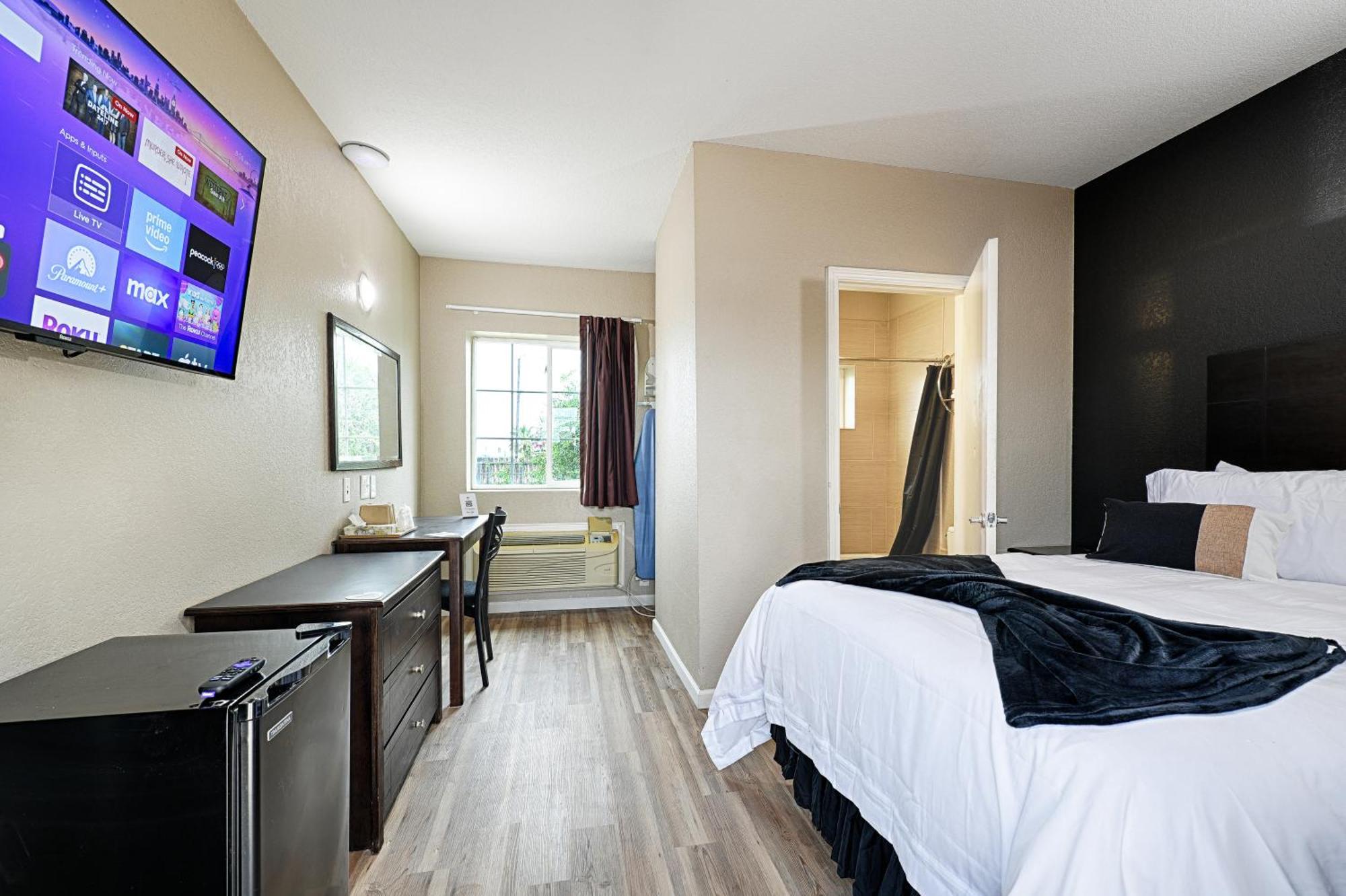 Hotel Dilley Grand 外观 照片